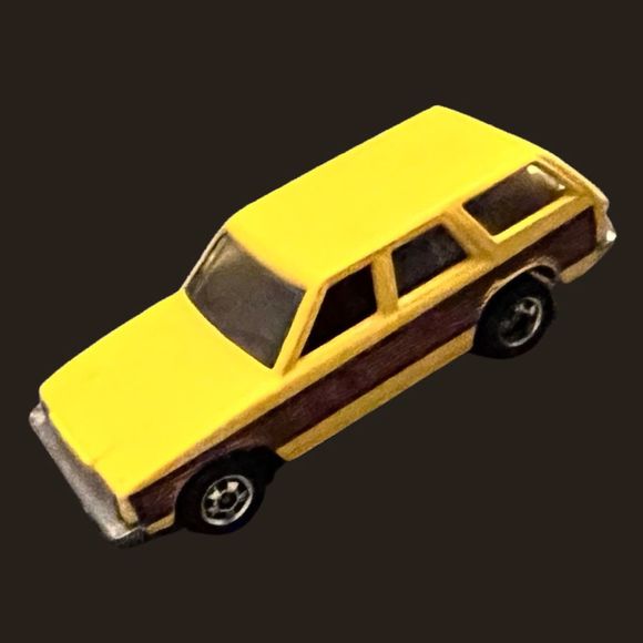 Vintage RARE Hot Wheels 1981 ARIES WAGON Hong Kong Original Old Station Wagon - Picture 1 of 4